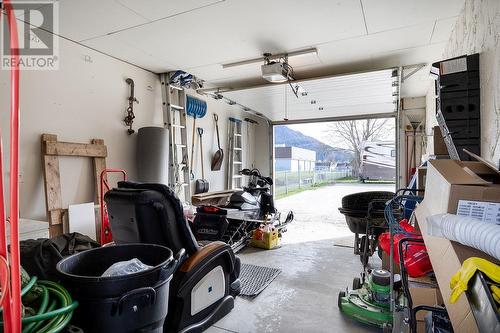 1805 Pete Street, Enderby, BC - Indoor Photo Showing Garage