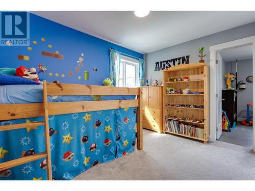 2772 Canyon Crest Drive, West Kelowna, BC - Indoor Photo Showing Bedroom