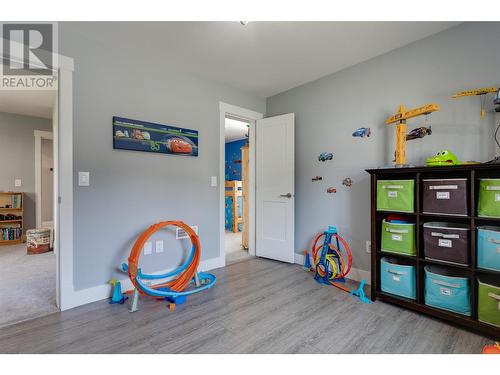 2772 Canyon Crest Drive, West Kelowna, BC - Indoor Photo Showing Other Room