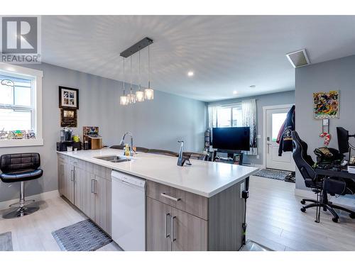 2772 Canyon Crest Drive, West Kelowna, BC - Indoor Photo Showing Kitchen With Double Sink