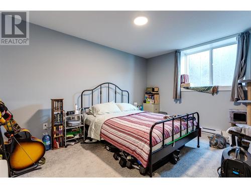 2772 Canyon Crest Drive, West Kelowna, BC - Indoor Photo Showing Bedroom