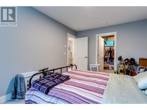 2772 Canyon Crest Drive, West Kelowna, BC - Indoor Photo Showing Bedroom