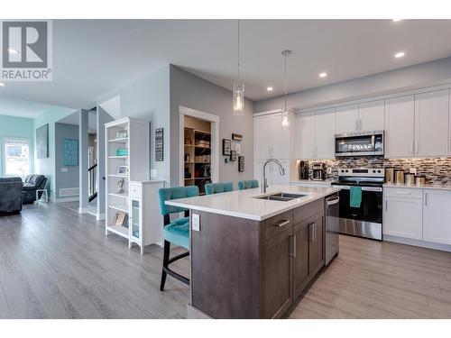 2772 Canyon Crest Drive, West Kelowna, BC - Indoor Photo Showing Kitchen With Double Sink With Upgraded Kitchen