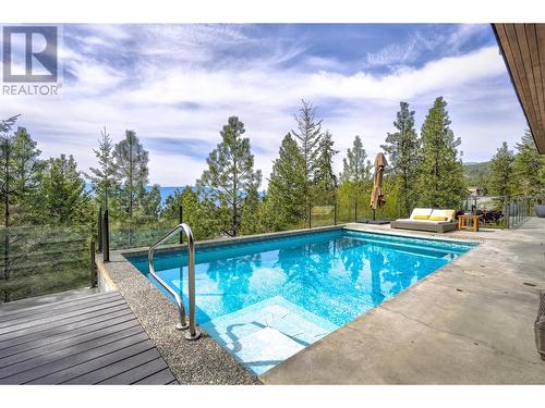 109 Flagstone Rise, Naramata, BC - Outdoor With In Ground Pool With Backyard