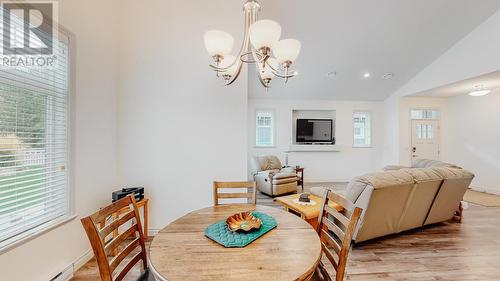 2450 Radio Tower Road Unit# 45, Oliver, BC - Indoor Photo Showing Dining Room