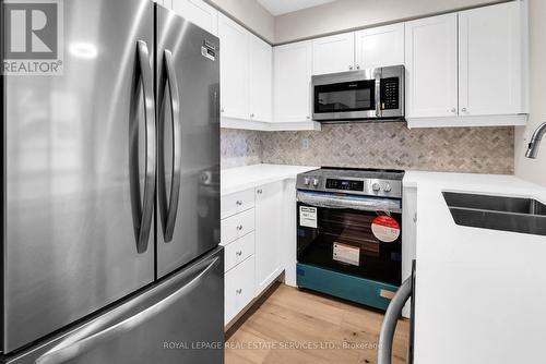 707 - 188 Redpath Avenue, Toronto, ON - Indoor Photo Showing Kitchen With Double Sink With Upgraded Kitchen