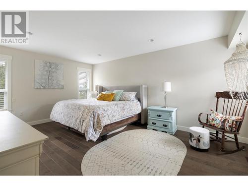 401 34 Street Se, Salmon Arm, BC - Indoor Photo Showing Bedroom