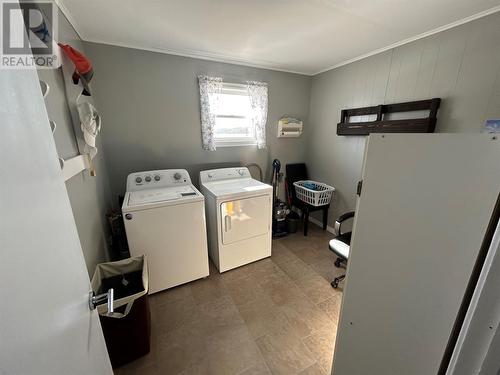 40 Village Cove Road E, Summerford, NL - Indoor Photo Showing Laundry Room