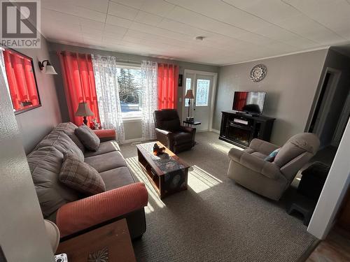 40 Village Cove Road E, Summerford, NL - Indoor Photo Showing Living Room