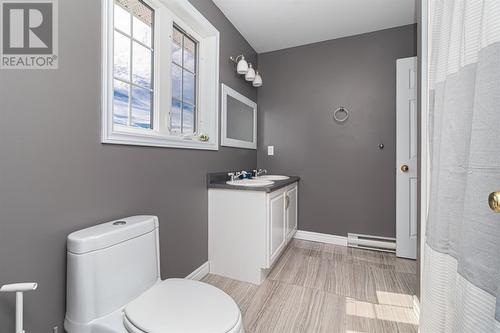 34 Burry Port Street, St. John'S, NL - Indoor Photo Showing Bathroom