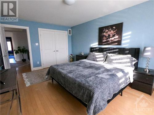 15 Marwood Court, Ottawa, ON - Indoor Photo Showing Bedroom