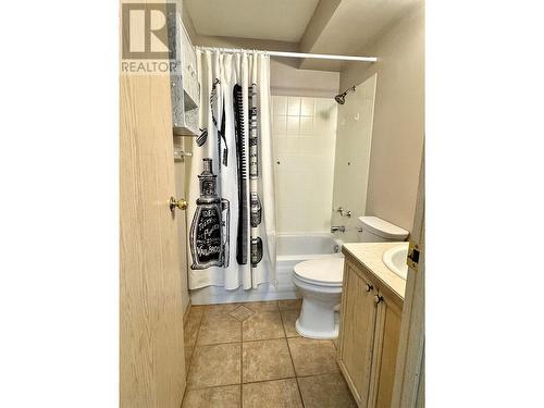 1133 Main Street Unit# 11, Okanagan Falls, BC - Indoor Photo Showing Bathroom