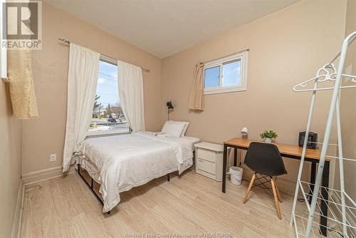 191 Erie Street East, Windsor, ON - Indoor Photo Showing Bedroom