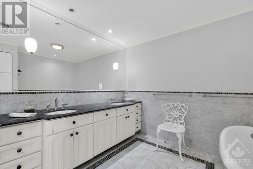 38 Metropole Private Unit#3001, Ottawa, ON - Indoor Photo Showing Bathroom