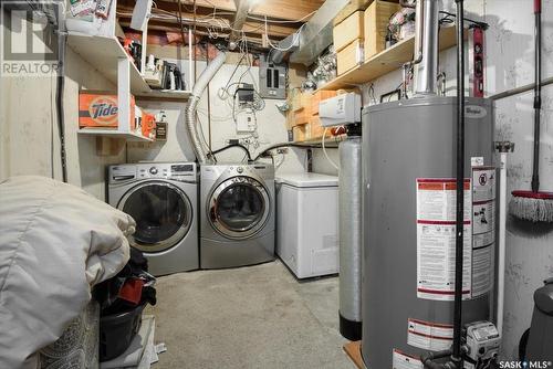 856 Samuels Crescent, Regina, SK - Indoor Photo Showing Laundry Room