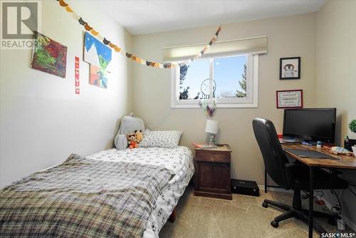 14 Killarney Way, Regina, SK - Indoor Photo Showing Bedroom