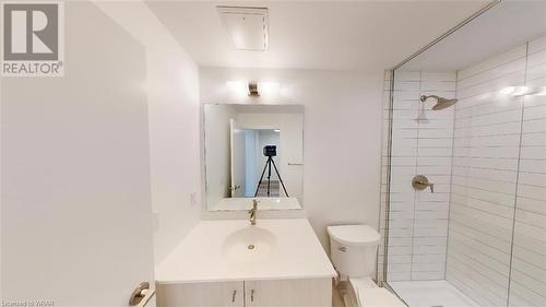 15 Wellington Street S Unit# 1704, Kitchener, ON - Indoor Photo Showing Bathroom