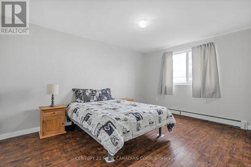 #704 -563 Mornington Ave, London, ON - Indoor Photo Showing Bedroom