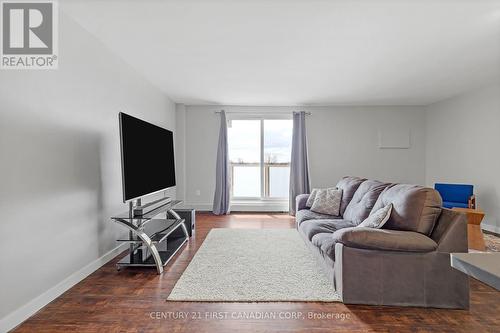704 - 563 Mornington Avenue, London, ON - Indoor Photo Showing Other Room
