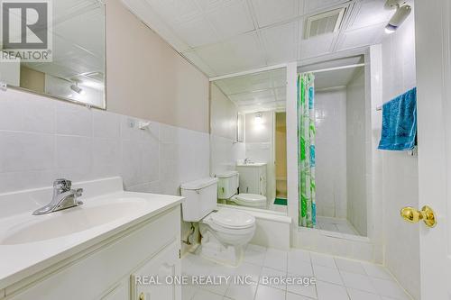 #39 -2250 Rockingham Dr, Oakville, ON - Indoor Photo Showing Bathroom