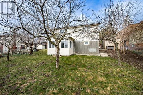 21 Sir Kay Dr, Markham, ON - Outdoor