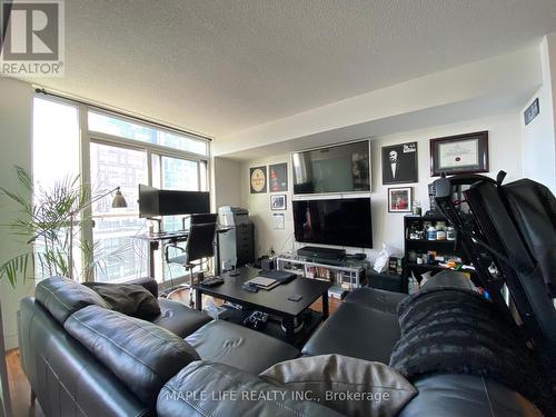 1111 - 85 Queens Wharf Road, Toronto, ON - Indoor Photo Showing Living Room