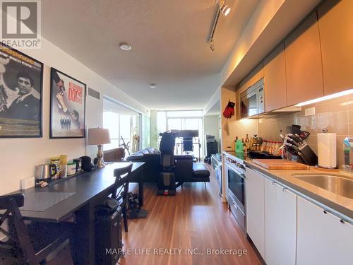 1111 - 85 Queens Wharf Road, Toronto, ON - Indoor Photo Showing Kitchen