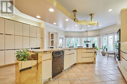 3200 Greenburn Place, Pickering, ON - Indoor Photo Showing Kitchen
