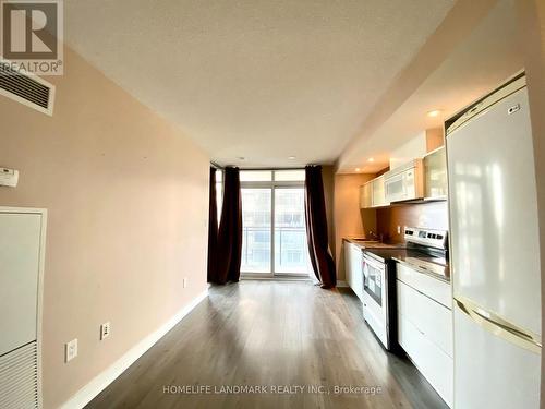 1801 - 4K Spadina Avenue, Toronto, ON - Indoor Photo Showing Kitchen