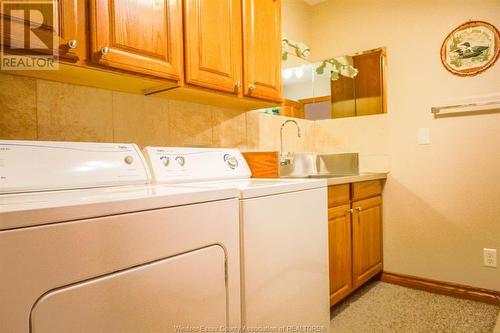52 Danforth, Leamington, ON - Indoor Photo Showing Laundry Room