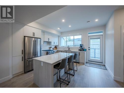 8000 Vedette Drive Unit# 44, Osoyoos, BC - Indoor Photo Showing Kitchen With Upgraded Kitchen