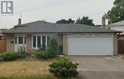 835 FORESTWOOD DRIVE  Mississauga, ON L5C 1G6