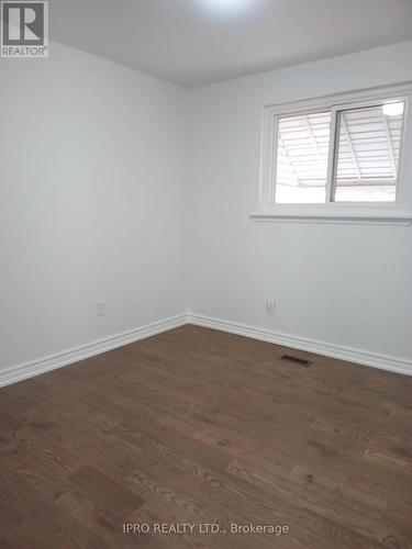 835 Forestwood Drive, Mississauga, ON - Indoor Photo Showing Other Room