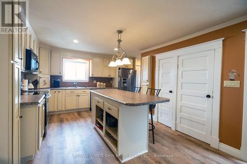 128 Creswell Dr, Quinte West, ON - Indoor Photo Showing Kitchen