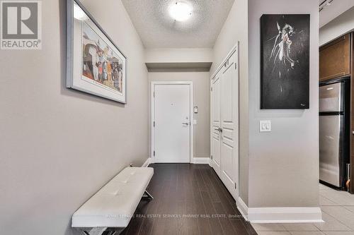 #619 -1 Hurontario St, Mississauga, ON - Indoor Photo Showing Other Room