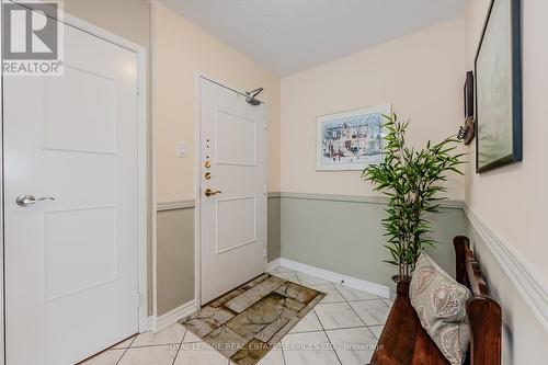#1208 -2185 Marine Dr, Oakville, ON - Indoor Photo Showing Other Room