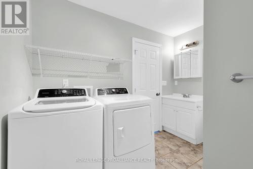 89 Consecon Main St, Prince Edward County, ON - Indoor Photo Showing Laundry Room