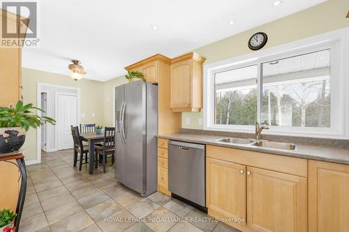 152B Wannamaker Rd, Stirling-Rawdon, ON - Indoor Photo Showing Kitchen With Double Sink