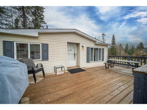 2612 Rosen Lk Ld Acc Road, Jaffray, BC - Outdoor With Deck Patio Veranda With Exterior