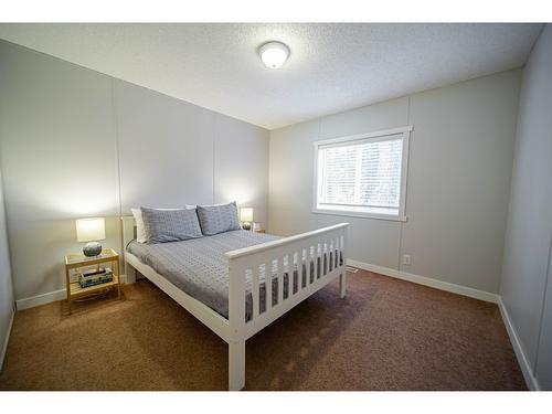 2612 Rosen Lk Ld Acc Road, Jaffray, BC - Indoor Photo Showing Bedroom