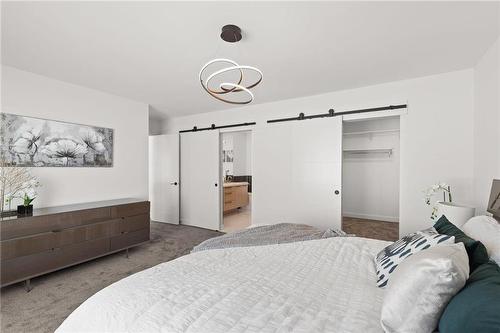 251 Yellow Moon Crescent, Winnipeg, MB - Indoor Photo Showing Bedroom