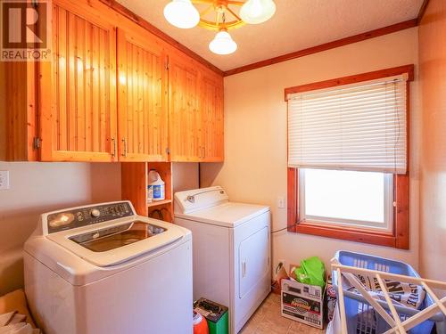 1160 West Fraser Road, Quesnel, BC - Indoor Photo Showing Laundry Room