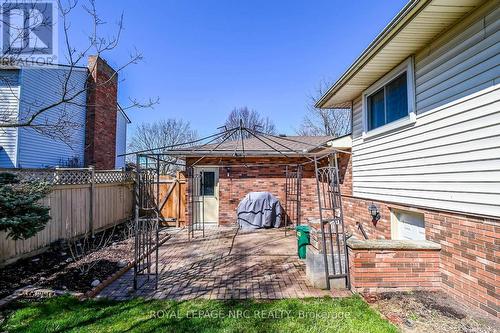 211 Leaside Drive, Welland, ON - Outdoor With Exterior