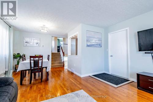 211 Leaside Drive, Welland, ON - Indoor Photo Showing Other Room