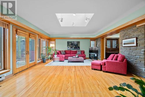 101 Lyndhurst Avenue, Toronto, ON - Indoor Photo Showing Living Room