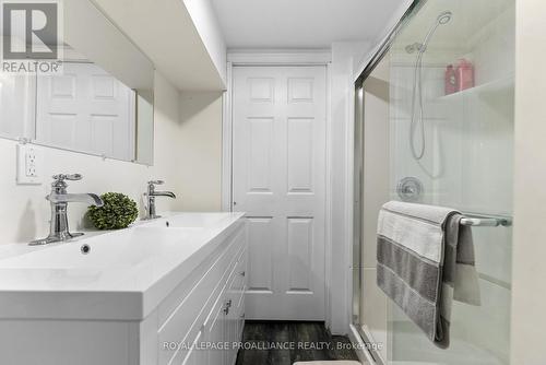 33 B Jade Bay Road, Bancroft, ON - Indoor Photo Showing Bathroom
