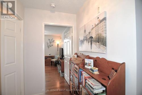 #303 -2300 Parkhaven Blvd, Oakville, ON - Indoor Photo Showing Other Room