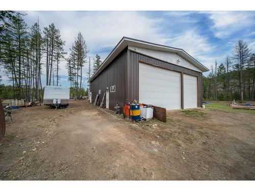 3996 Galloway Frontage Road, Galloway, BC - Indoor Photo Showing Bathroom