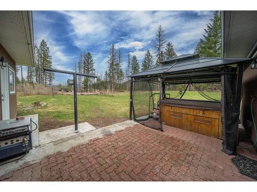 3996 Galloway Frontage Road, Galloway, BC - Outdoor With Exterior
