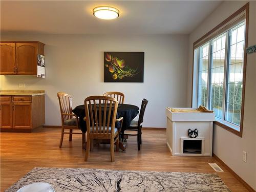 18 Jack Cavers Place, Portage La Prairie, MB - Indoor Photo Showing Dining Room